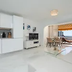 아파트 Luxury Seaview Monte Rojo