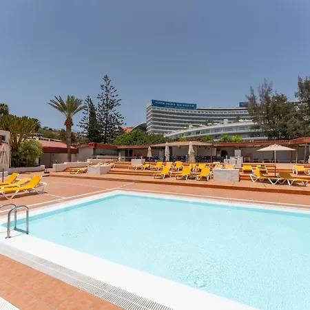 アパート Luxury Seaview Monte Rojo *